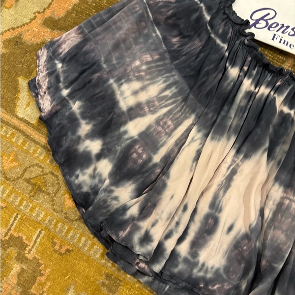 Young Favulous and Broke off the shoulder tie dye navy and lavender top size XS - Picture 2 of 2